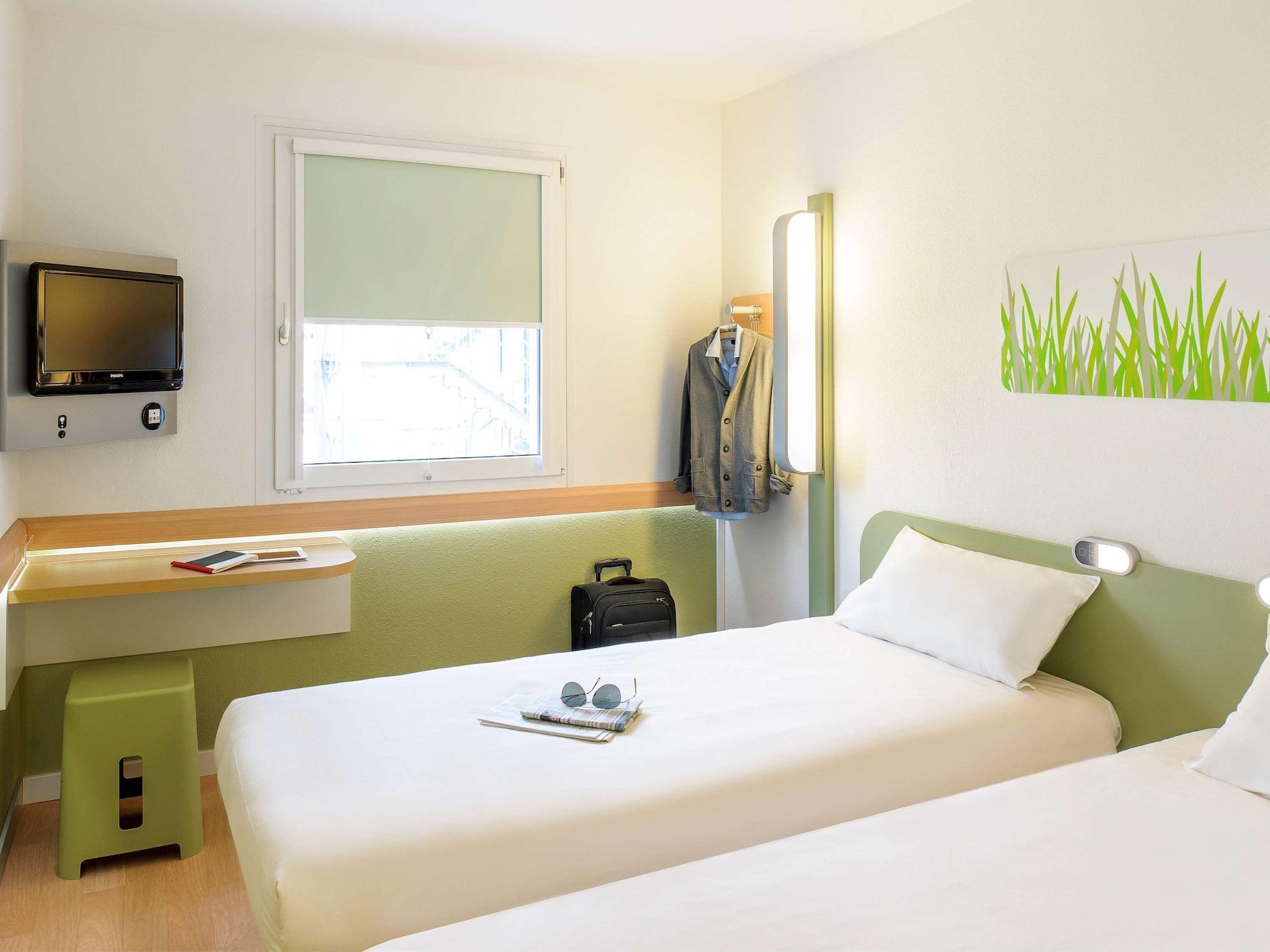 Ibis Budget Metz Technopole Экстерьер фото