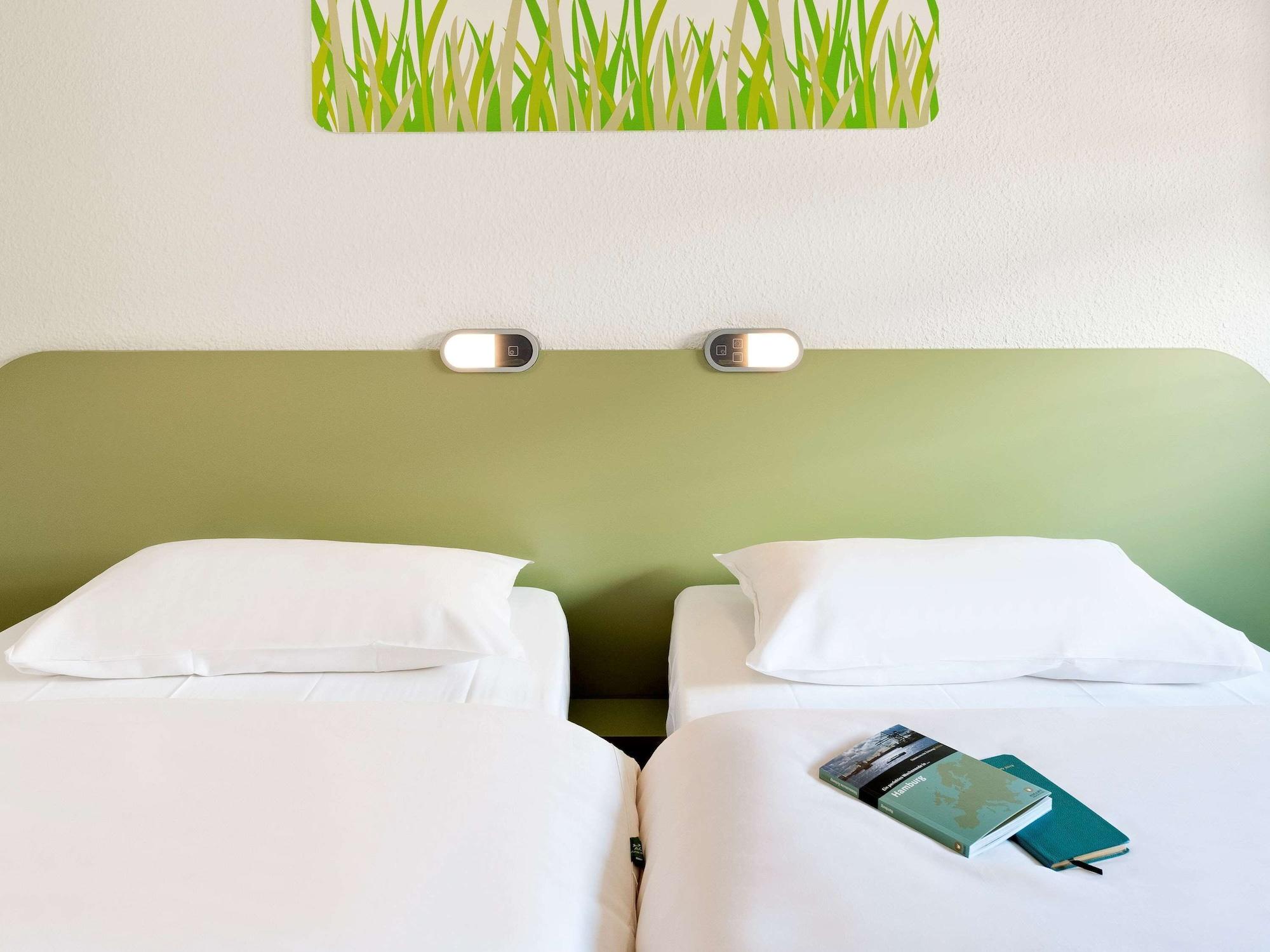 Ibis Budget Metz Technopole Экстерьер фото
