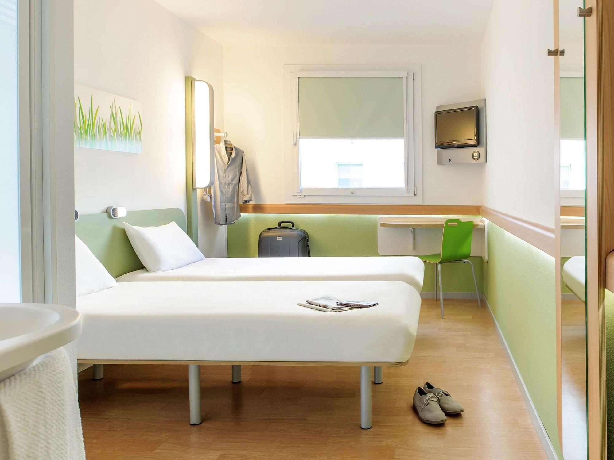 Ibis Budget Metz Technopole Экстерьер фото