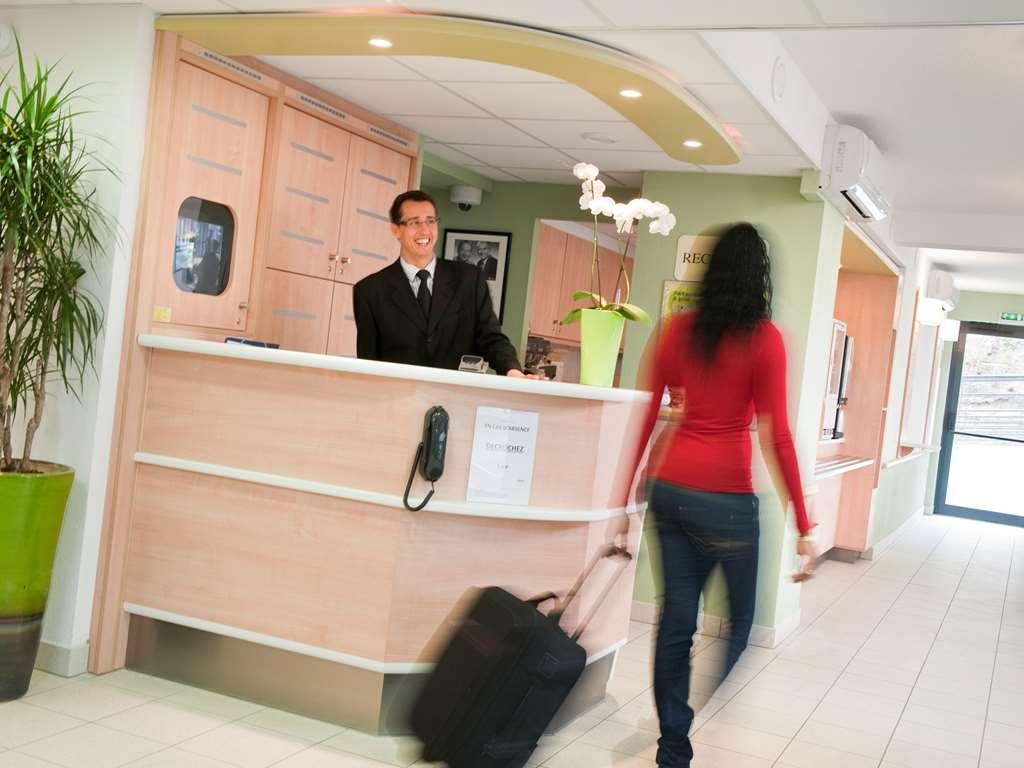 Ibis Budget Metz Technopole Экстерьер фото